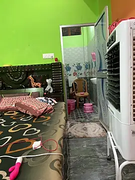 Curvy_shivani webcam