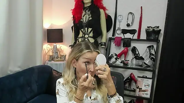 crystaLUX webcam