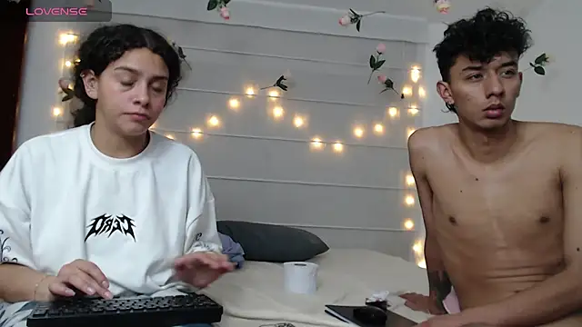 sarabubbie (Ask my age) - Get Naked