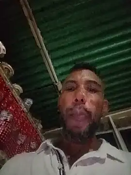 UnreadyChutzpa live cam