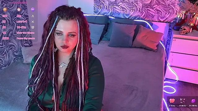 Miss_Maya_Mils webcam