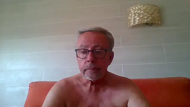 tuggy59 live cam on StripChat