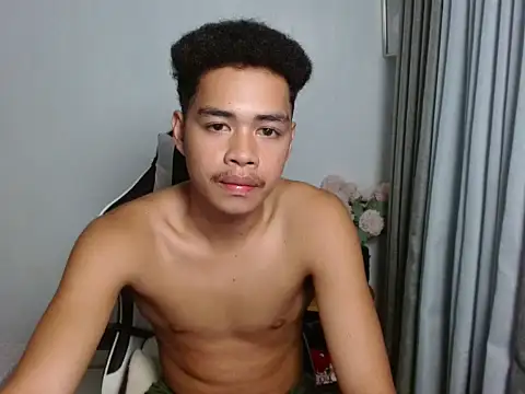 curlyasian_njxx webcam