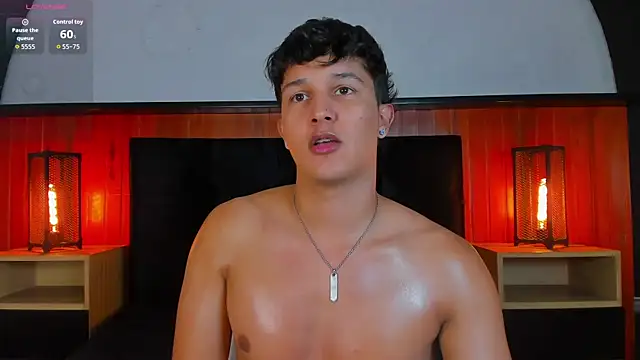 Leo_Savage_ webcam