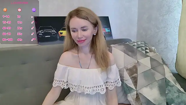 Bambixxxbaby live cam on StripChat