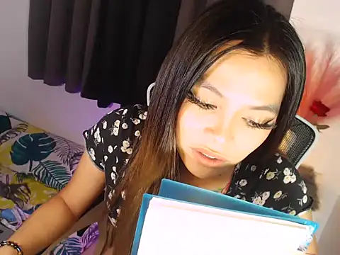 MajesticKitana webcam