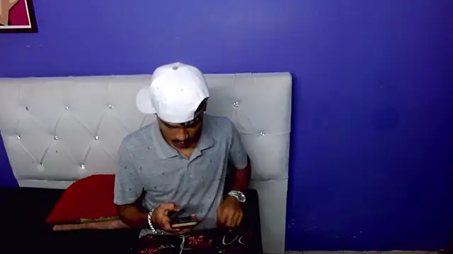 Angel_foxc13 webcam