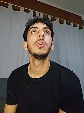 LeoyNicky98 webcam