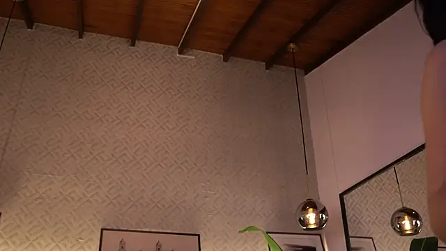 ElleDiane live sex cam