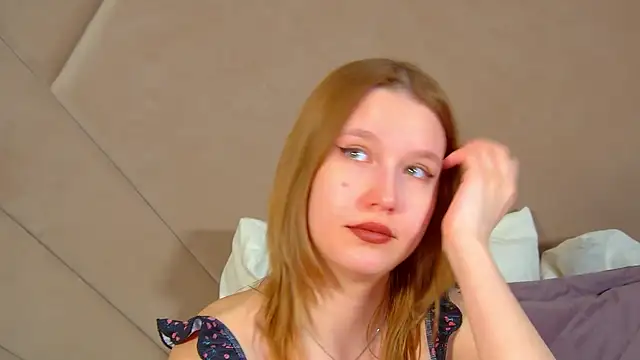 LiliLinn webcam