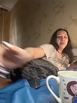Naughtbaby_2025 webcam