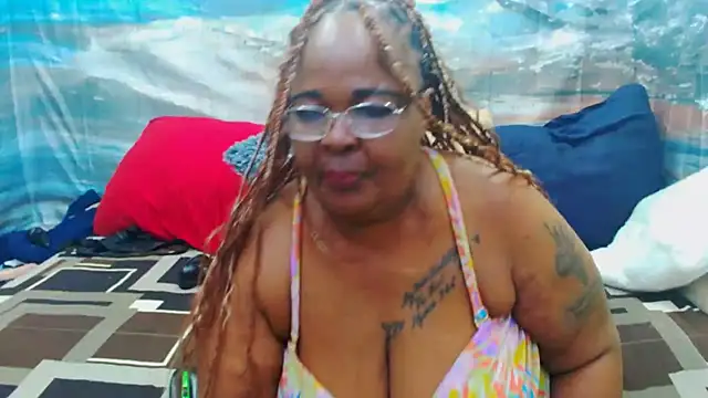MatureMilfxxx webcam