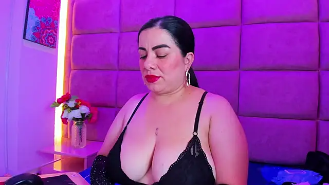 Emilyy_Moon_ webcam