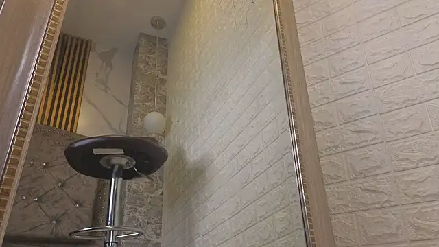 melanie_miller__ webcam