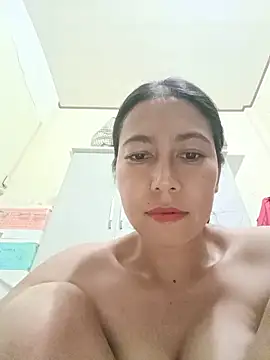 2HotAsain4u webcam