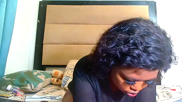SpicyKittyxxx webcam