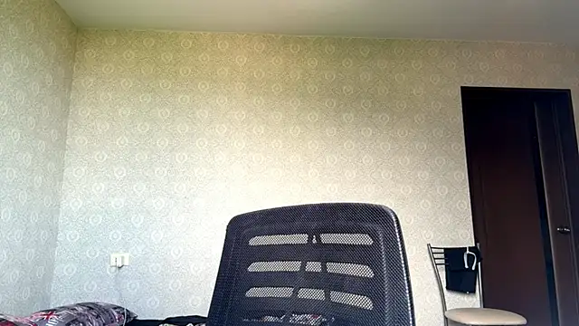 Cary_blonde webcam