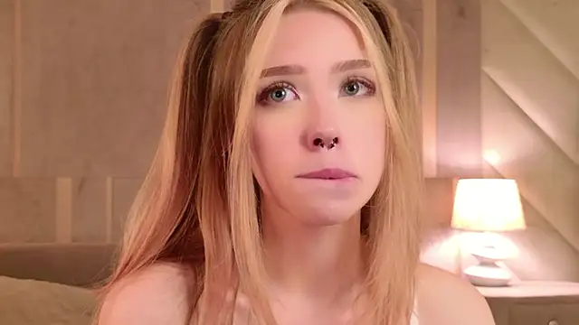 Sierra_Fane webcam