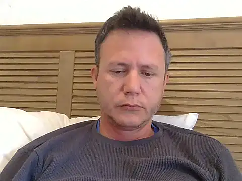 TroyDieselXXX live cam on StripChat