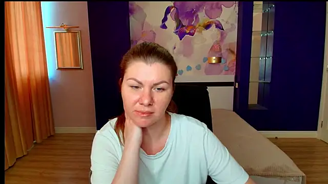 LunaKissesx live cam on StripChat