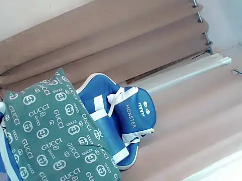 Ur_Goddes_Barbie webcam