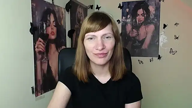 Rosalinda_ro live cam on StripChat