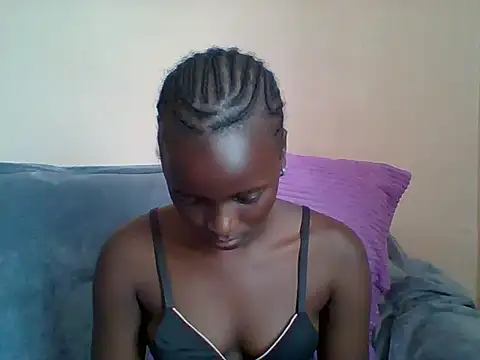 Beauty-Glam live cam on StripChat