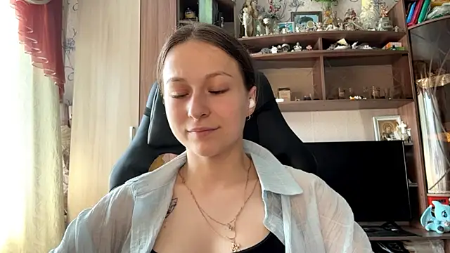 TaIliedGuest live cam on StripChat