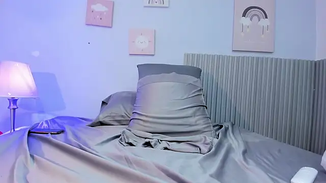 caroline_bigboobs1 webcam