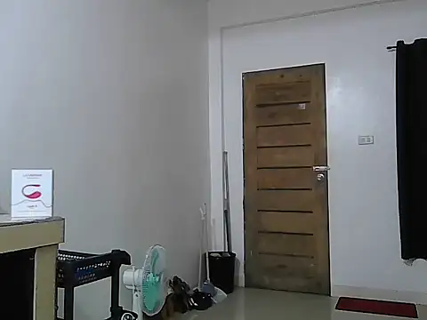 cumslut_selena69 webcam