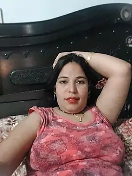 Poojabhabi101 webcam