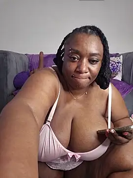 ThickianaRider live sex cam