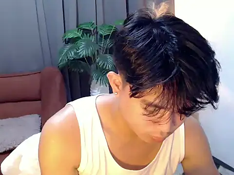 NautyBoyBrazeen_143 live cam on StripChat