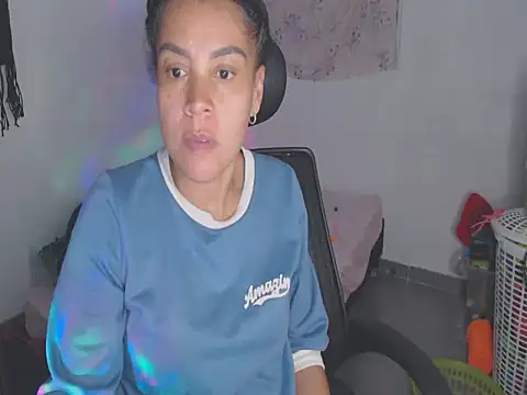 shayna_cute webcam