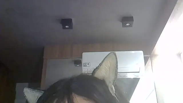 SkinnyKitten webcam