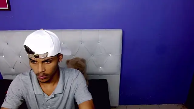 Angel_foxc13 webcam