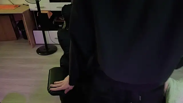 angryzan webcam