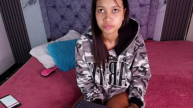 Zoe_Blake1 webcam