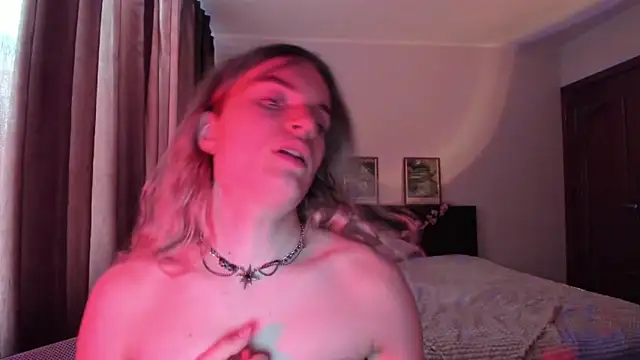 milliKira006 webcam