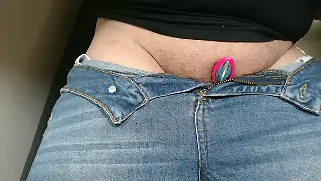 EmmyHornyDirty webcam