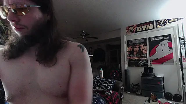 biggerisbetter12 webcam
