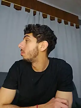 LeoyNicky98 webcam