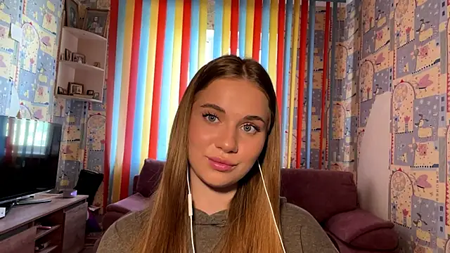 miss_blessnyth (F teen) - I'll make a big heart for you <3
