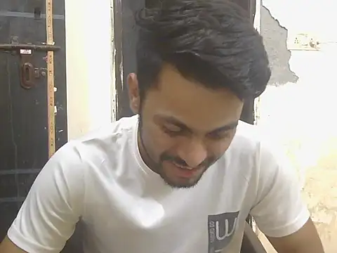 Stubborndesiboy webcam
