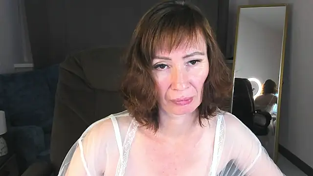 gracekellyyy live cam on StripChat