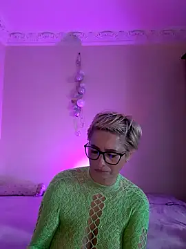 LunaBlaise webcam
