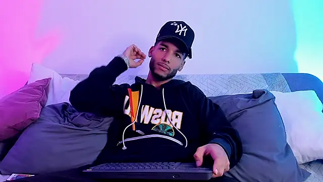 Thiagoferreti live cam