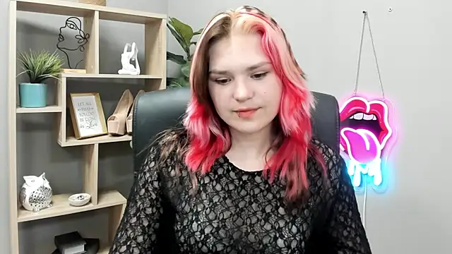 SweetLilyxo webcam
