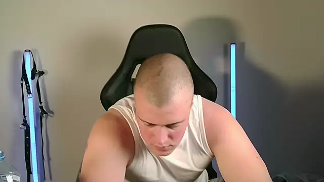 Bigbaald live cam on StripChat