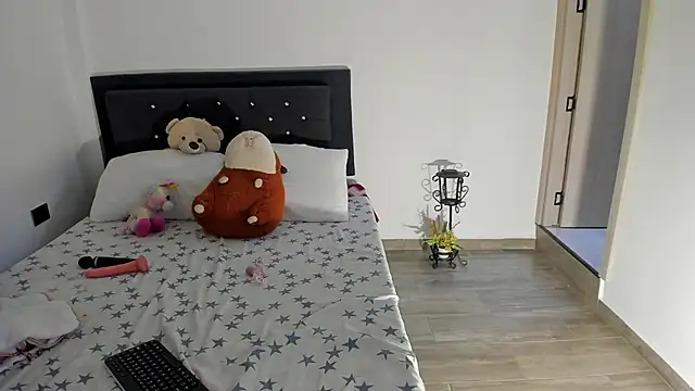 phenixpink22 webcam